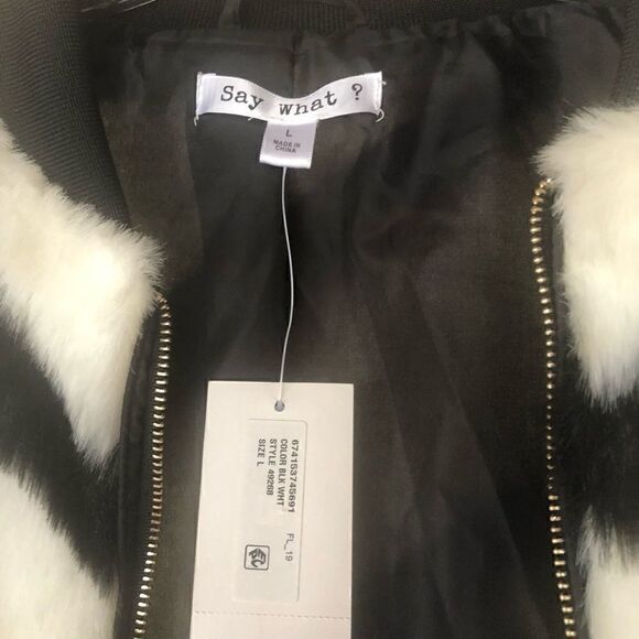 🔥🔥🔥NWT Faux fur black and white coat.was $200 plus dollars at Macys - Picture 8 of 8